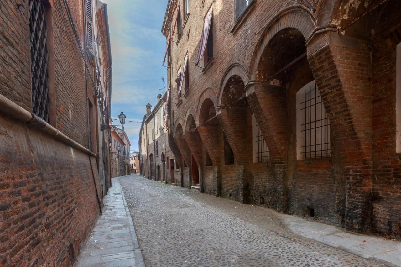 Central Ferrara Apartment Exterior photo